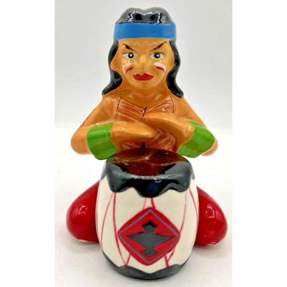 Vintage‎ Retro Salt and Pepper Shakers Wales Native American Man & Drum U260/37